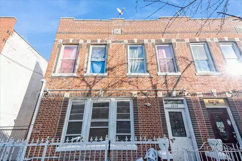1212 Commmonwealth Ave, New York, NY 10472