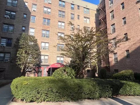 83-25 98 St #1E, New York, NY 11421