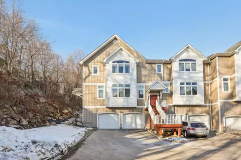11 Lakeview Dr, Highlands, NY 10922