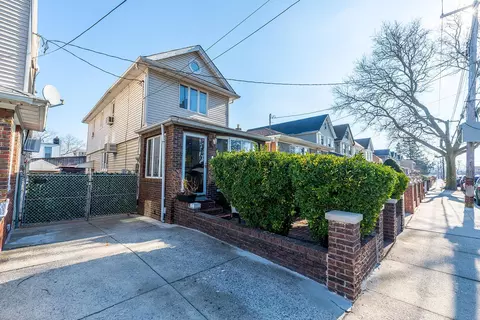 1331 E 57th St, Brooklyn, NY 11234