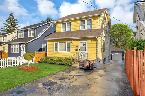 3988 Rombouts Ave, New York, NY 10466
