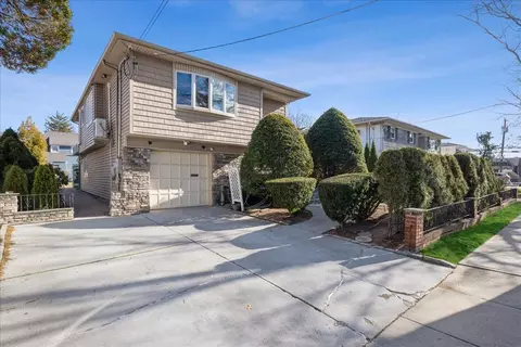 1925 Bryant Pl, Baldwin, NY 11510