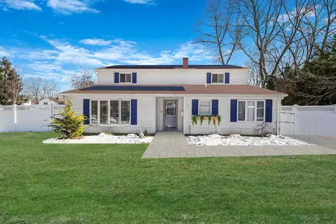 1 Cub Rd, Centereach, NY 11720