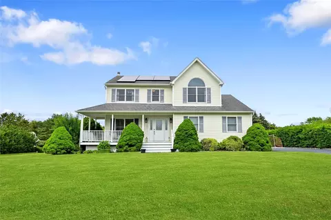 70 Mockingbird Ln, Southold, NY 11971