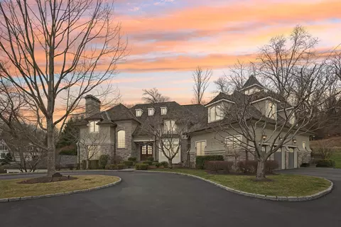 41 Austin Pl, Briarcliff Manor, NY 10510