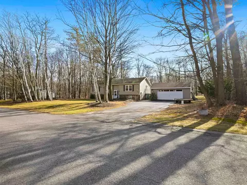 160 Hickory Hollow Dr, Catskill, NY 12414