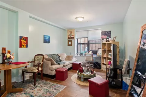 278 Nagle Ave #1D, New York, NY 10034