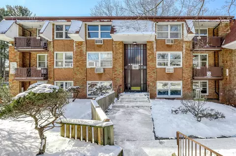 161 Kearsing Pkwy #A, Ramapo, NY 10952