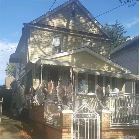 109-93 202nd St, New York, NY 11412