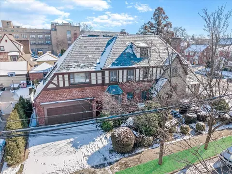 27-41 168 St, New York, NY 11358
