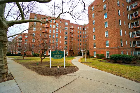 72-61 113th St #M7, New York, NY 11375