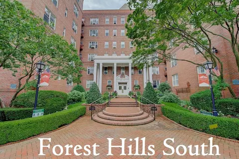 112-50 78th Ave #6J, Forest Hills, NY 11375