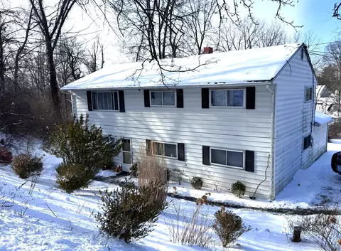 97-99 Horsepound Rd, Kent, NY 10512