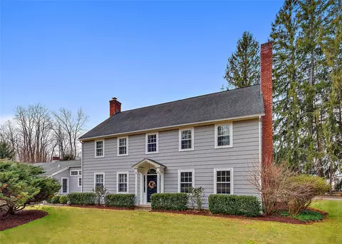 53 Reyburn Rd, Katonah, NY 10536