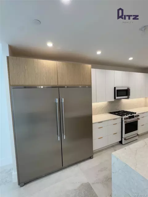 104 Stockton St #6, Brooklyn, NY 11206