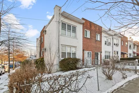 1764 Bartow Ave, New York, NY 10469