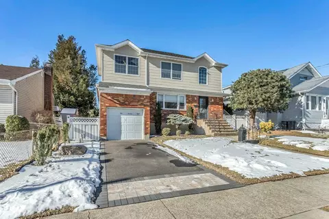 178 Munson Ave, West Hempstead, NY 11552