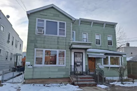 97-14 92 St, New York, NY 11416