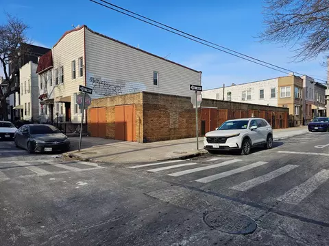 519 Fairview Ave, New York, NY 11385