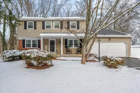 14 Nevinwood Pl, Huntington Station, NY 11746
