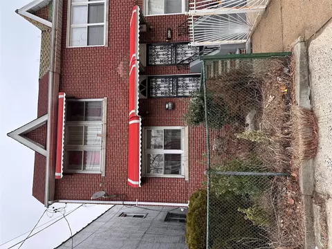4026 Paulding Ave, New York, NY 10466