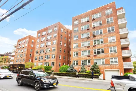 30 E Hartsdale Ave #6G, Greenburgh, NY 10530