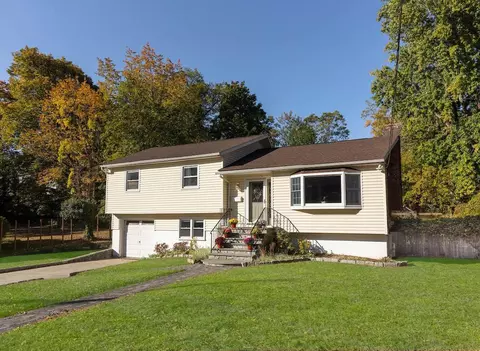 12 Pietro Pl, Greenburgh, NY 10522