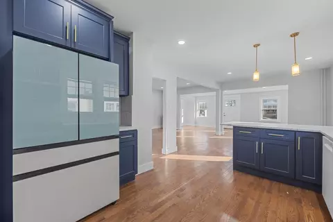 1053 Lakeside Pl, Baldwin, NY 11510