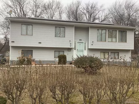 97 Eckerson Rd, Ramapo, NY 10977