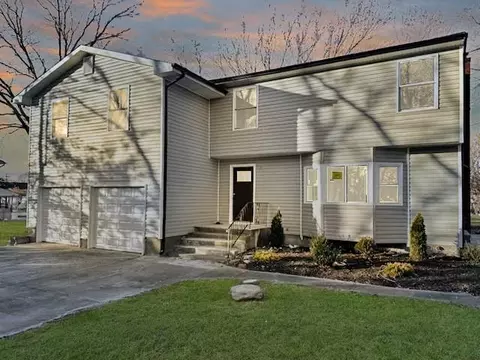 119 Noble St, Brentwood, NY 11717