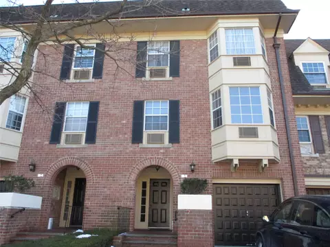 206-14 Emily Rd, Bayside, NY 11360