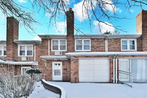 87-06 Springfield Blvd, New York, NY 11427
