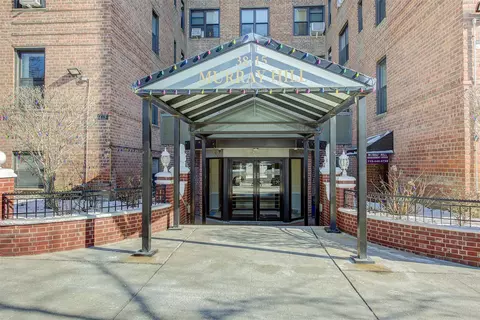 38-15 149th St #4R, New York, NY 11354