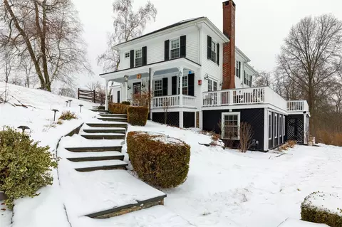 54 Burgess Rd, Pawling, NY 12564