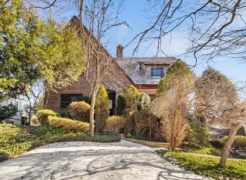 18 Cherwing Rd, Yonkers, NY 10701
