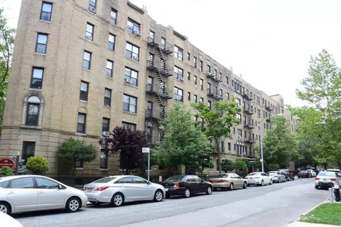 83-64 Talbot Talbot St #3-F, Kew Gardens, NY 11415