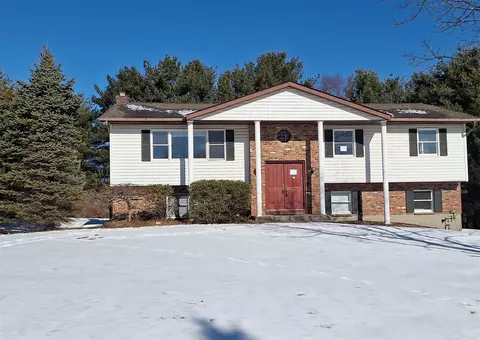 18 Tokay Ln, Ramapo, NY 10952