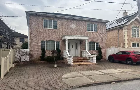 88-12 157 Ave, New York, NY 11414