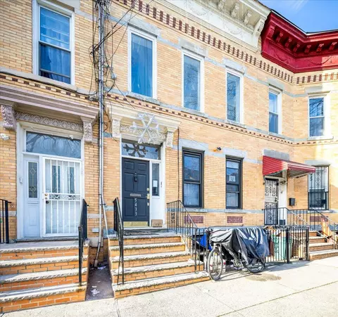 5433 Arnold Ave, New York, NY 11378