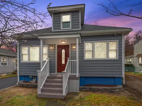 7 Richard St, Ramapo, NY 10974