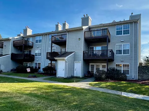 1120 Washington Grn, New Windsor, NY 12553