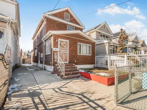 421 Leland Ave, New York, NY 10473