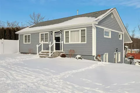 220 Oak St, Clarkstown, NY 10960