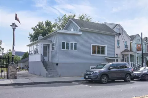 212 Beekman Ave, Mount Pleasant, NY 10591