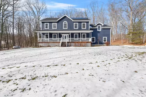 11 Konig Ln, Mamakating, NY 12721