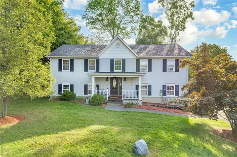 23 Sunnyside Ave, Walden, NY 12586