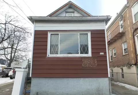 839 Clarence Ave, New York, NY 10465