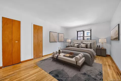 94-11 60th Ave #4E, Elmhurst, NY 11373