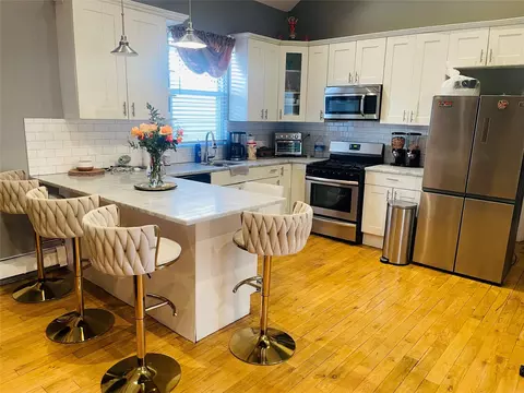 1020 Calhoun Ave, New York, NY 10465