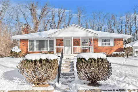 108 Coldenham Rd, Walden, NY 12586